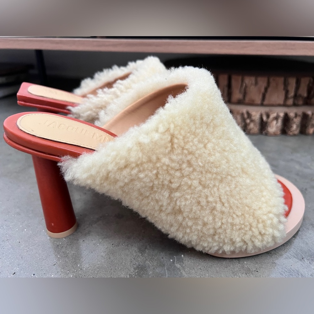 JACQUEMUS Les Mules Carre Rond Sherpa Heels - Picture 4 of 6